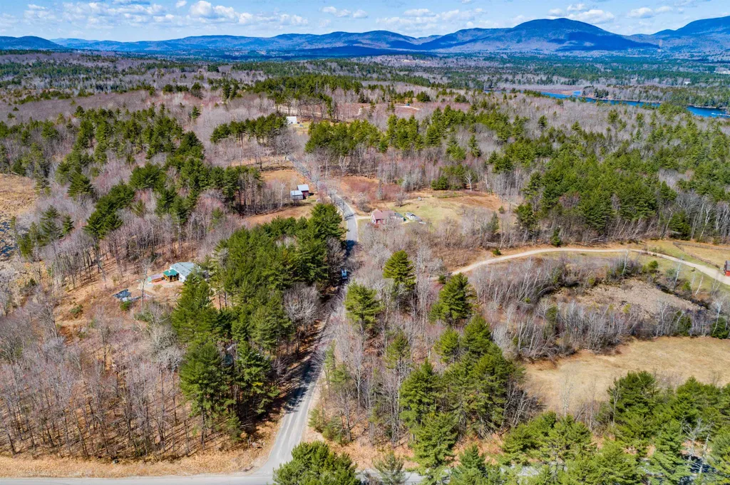390 Vittum Hill Road Sandwich NH 03223