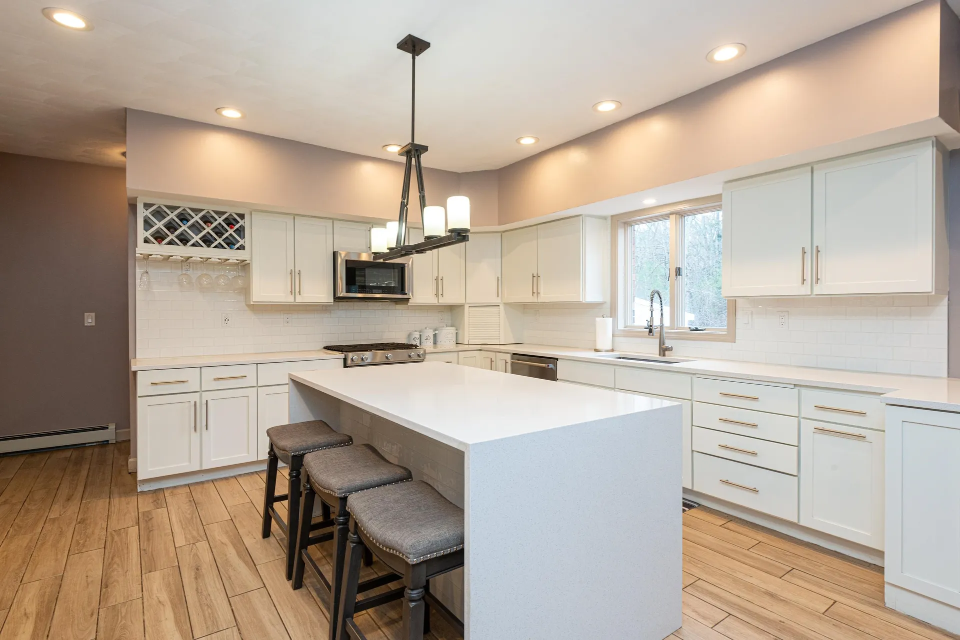 28 Fox Run Lane Salem NH 03079