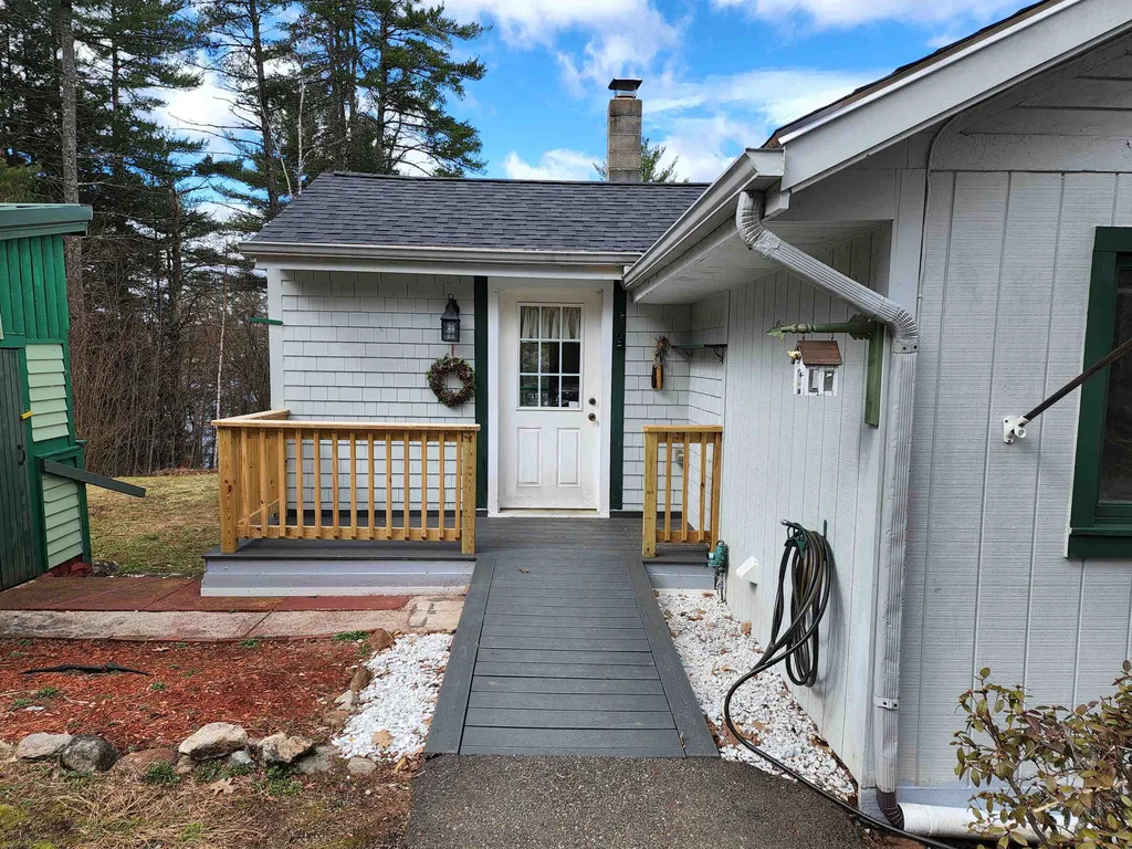 356 White Oak Road Barnstead NH 03225