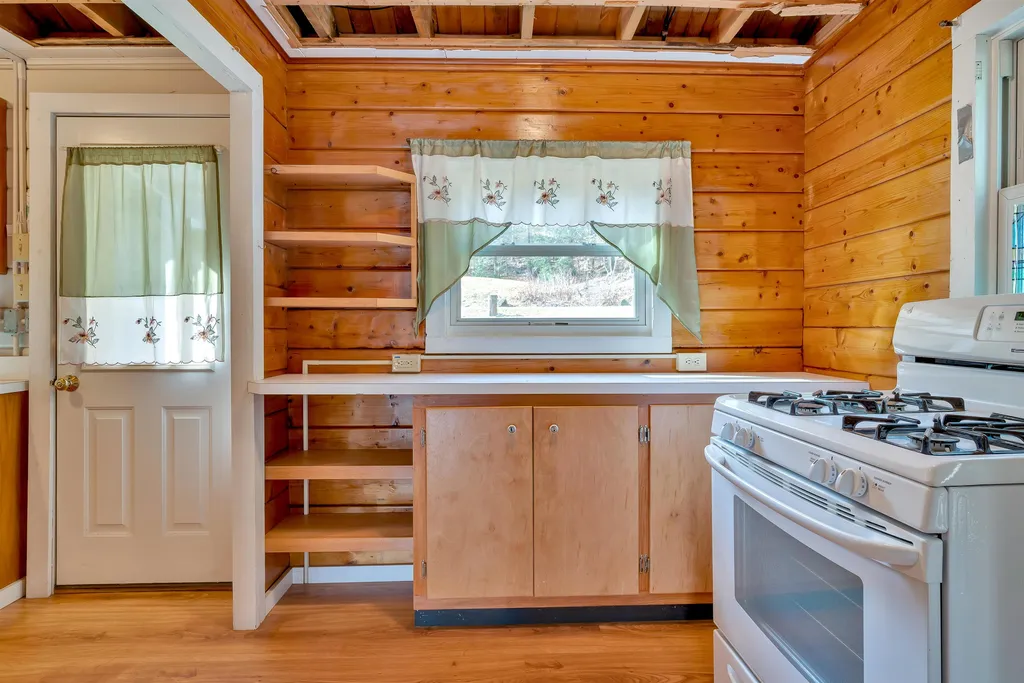 26 Hickey Lane Barnard VT 05031