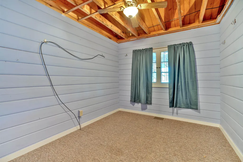 26 Hickey Lane Barnard VT 05031
