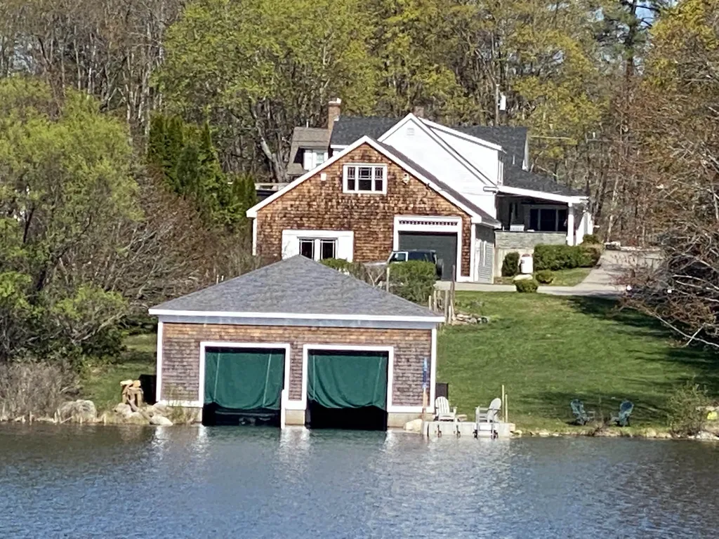 83 Bay Street Wolfeboro NH 03894