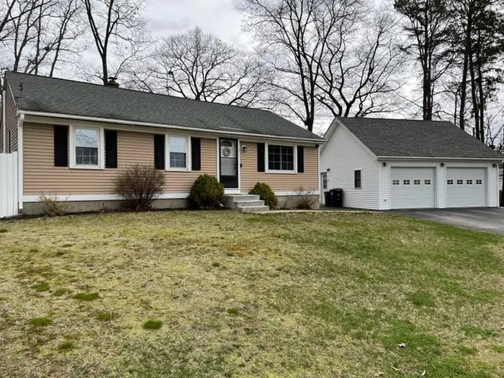 7 Pinecrest Circle Franklin NH 03235