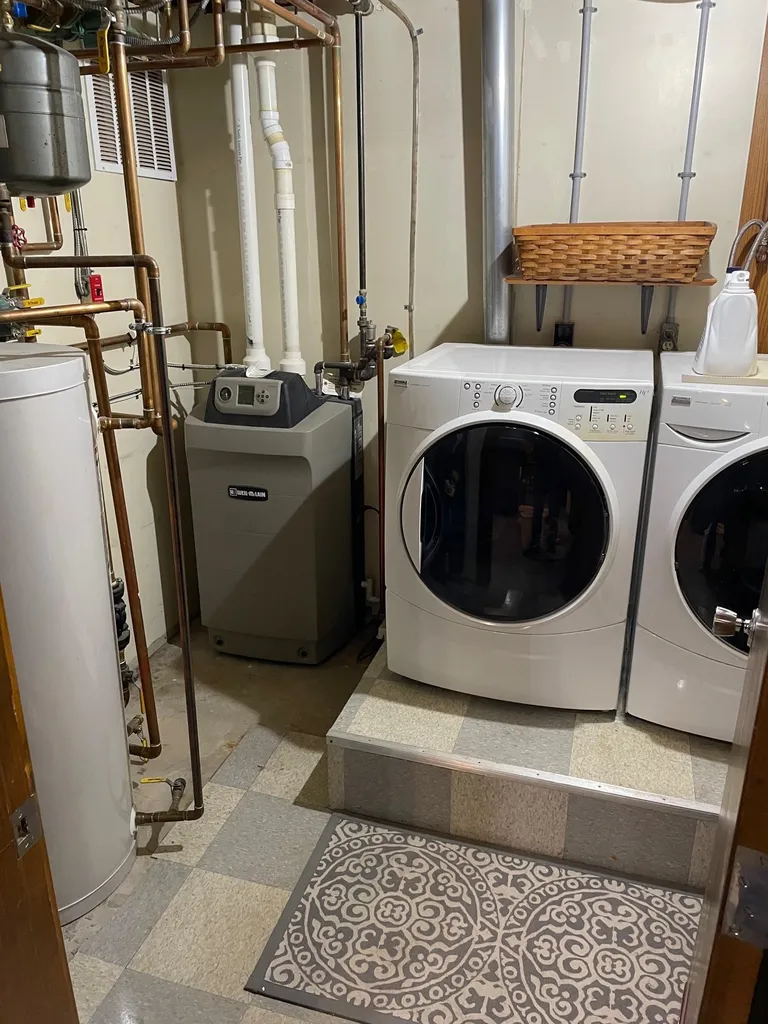 7 Pinecrest Circle Franklin NH 03235