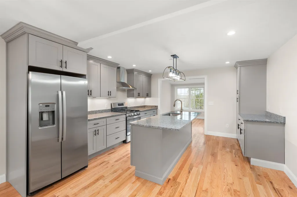 112 Brook Hill Meredith NH 03253