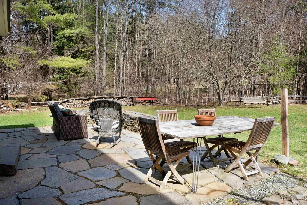 6 Spring Hill Lane Lyme NH 03768