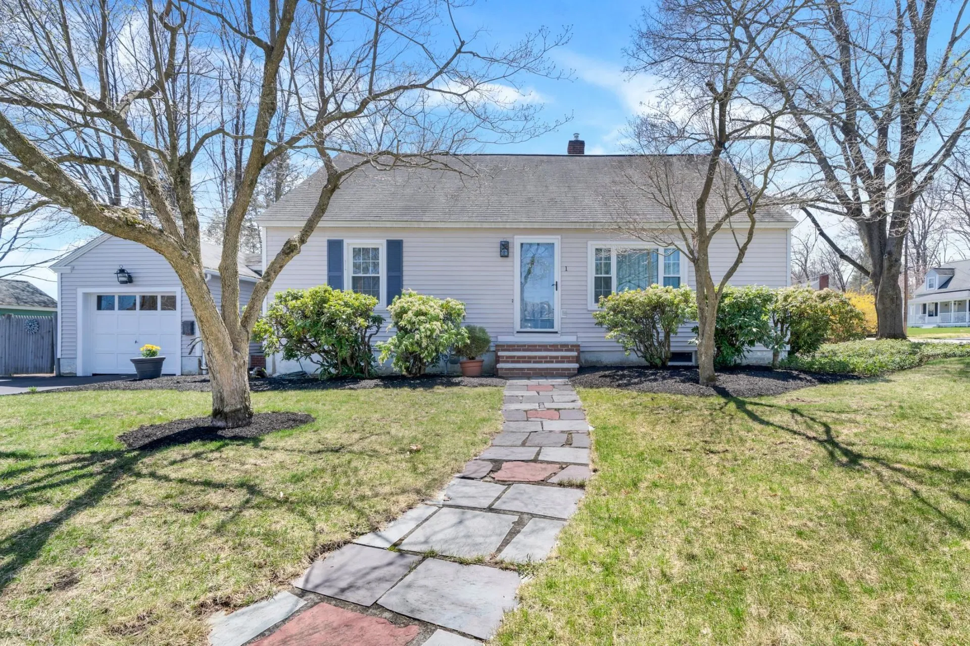 1 Riverview Street Nashua NH 03064