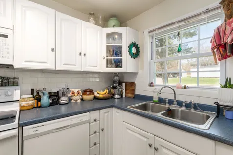 7 Sugar Tree Lane Essex VT 05452