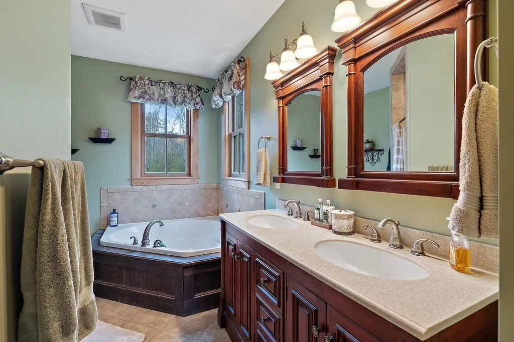 409 Deerfield Road Allenstown NH 03275