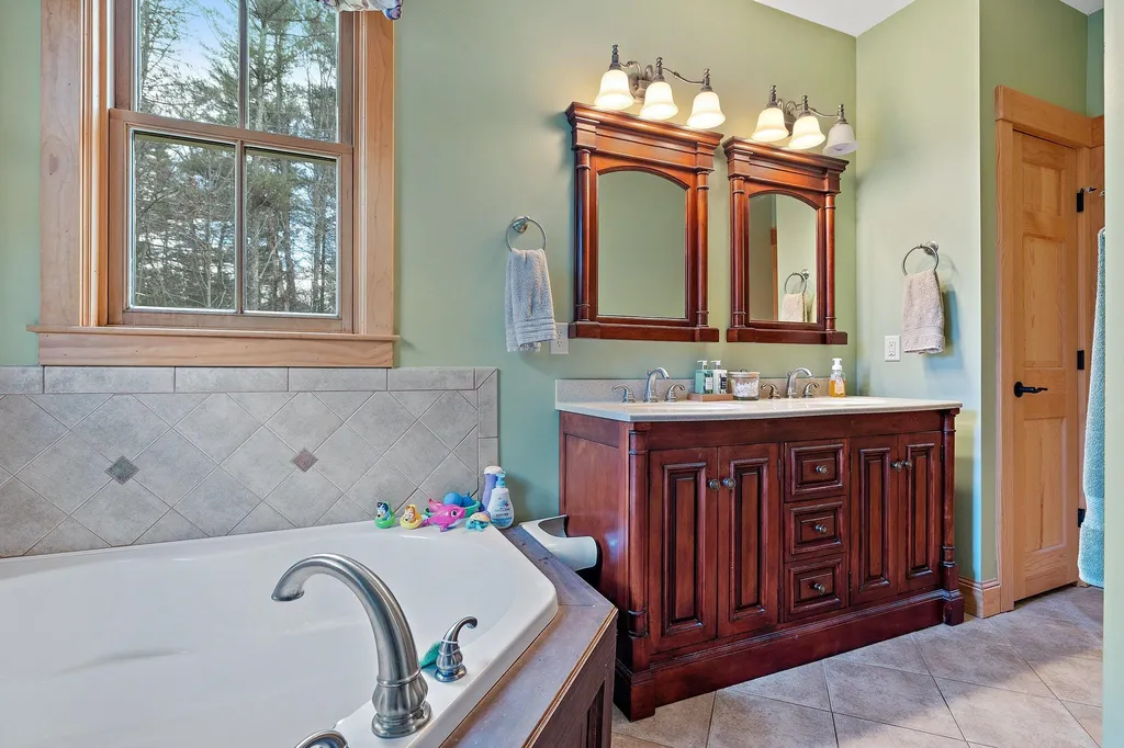 409 Deerfield Road Allenstown NH 03275