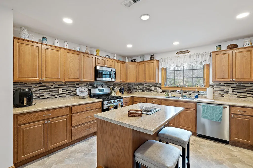 409 Deerfield Road Allenstown NH 03275