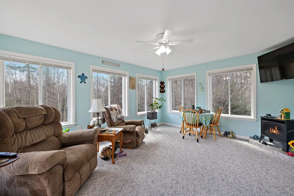 409 Deerfield Road Allenstown NH 03275