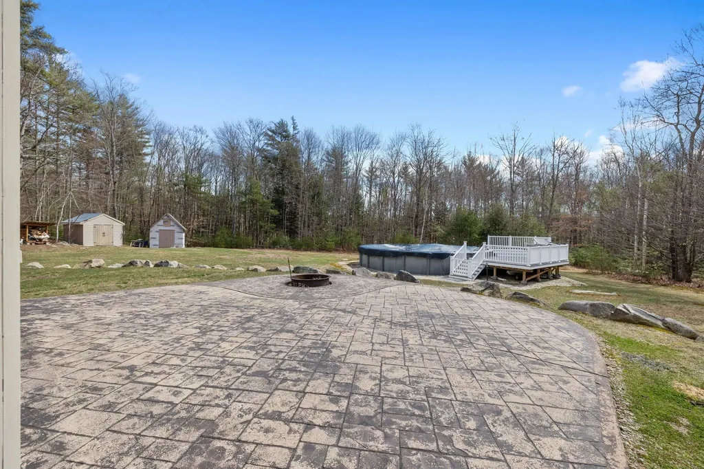 409 Deerfield Road Allenstown NH 03275