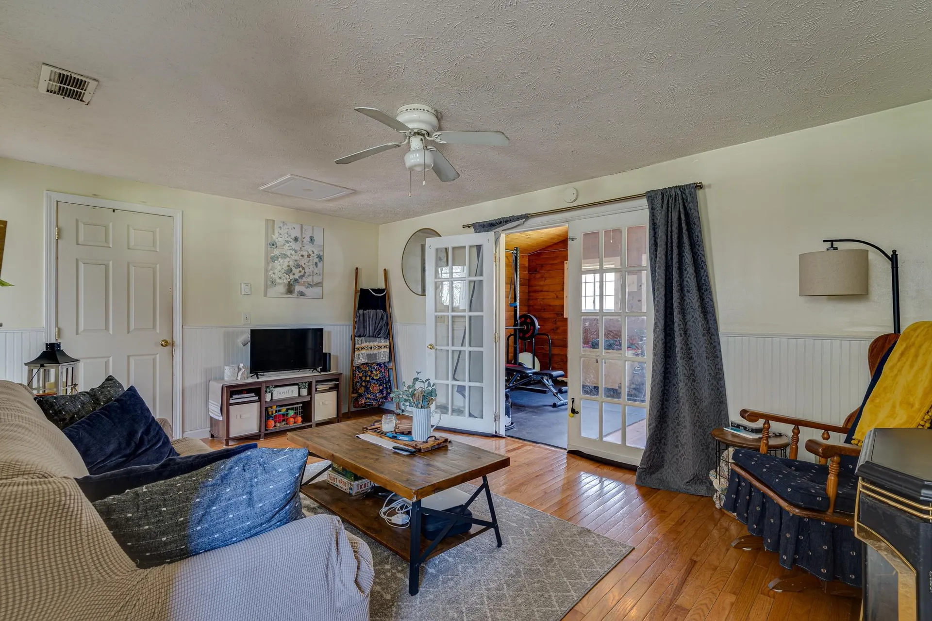 5 Lakeview Road Raymond NH 03077