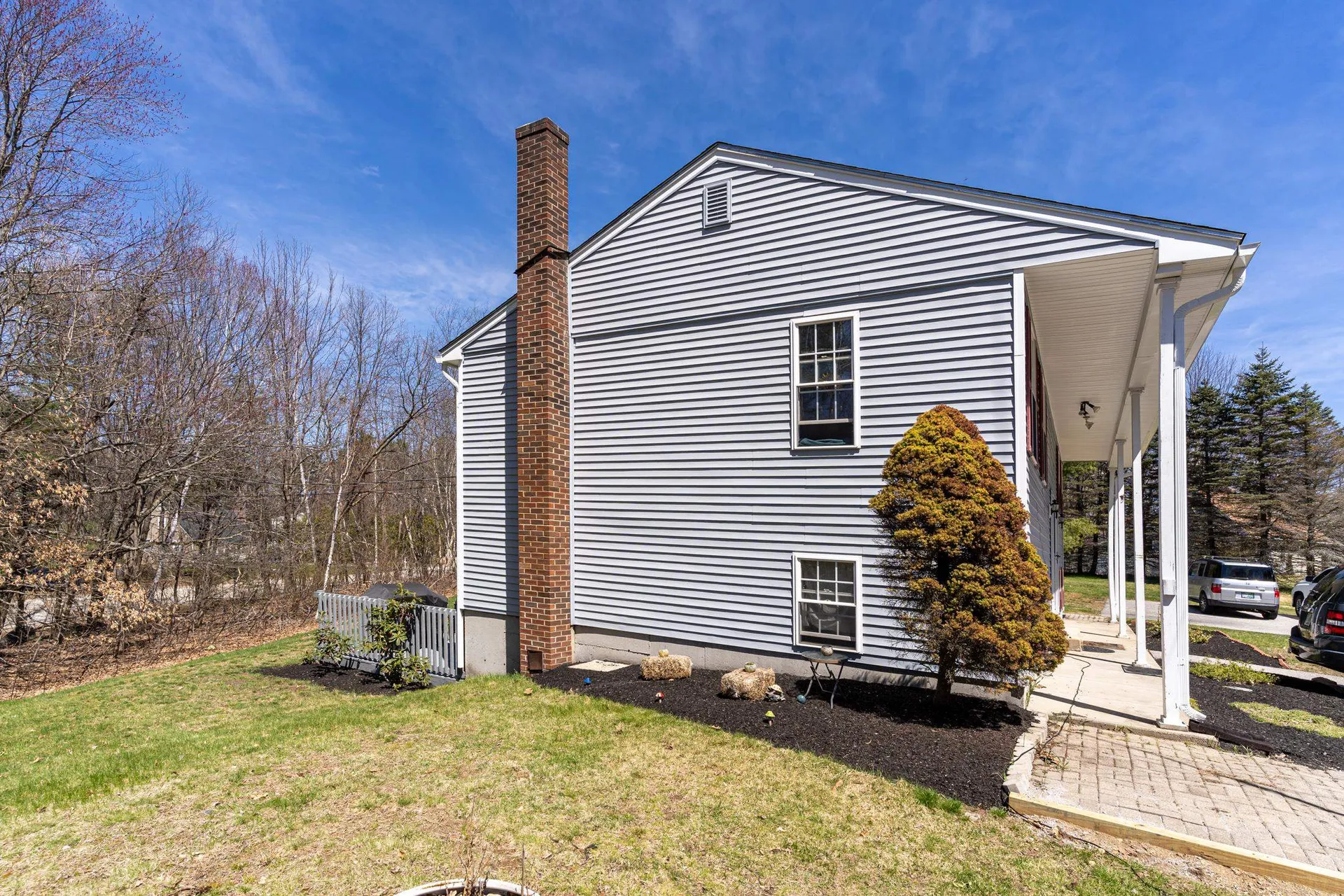 5 Lakeview Road Raymond NH 03077