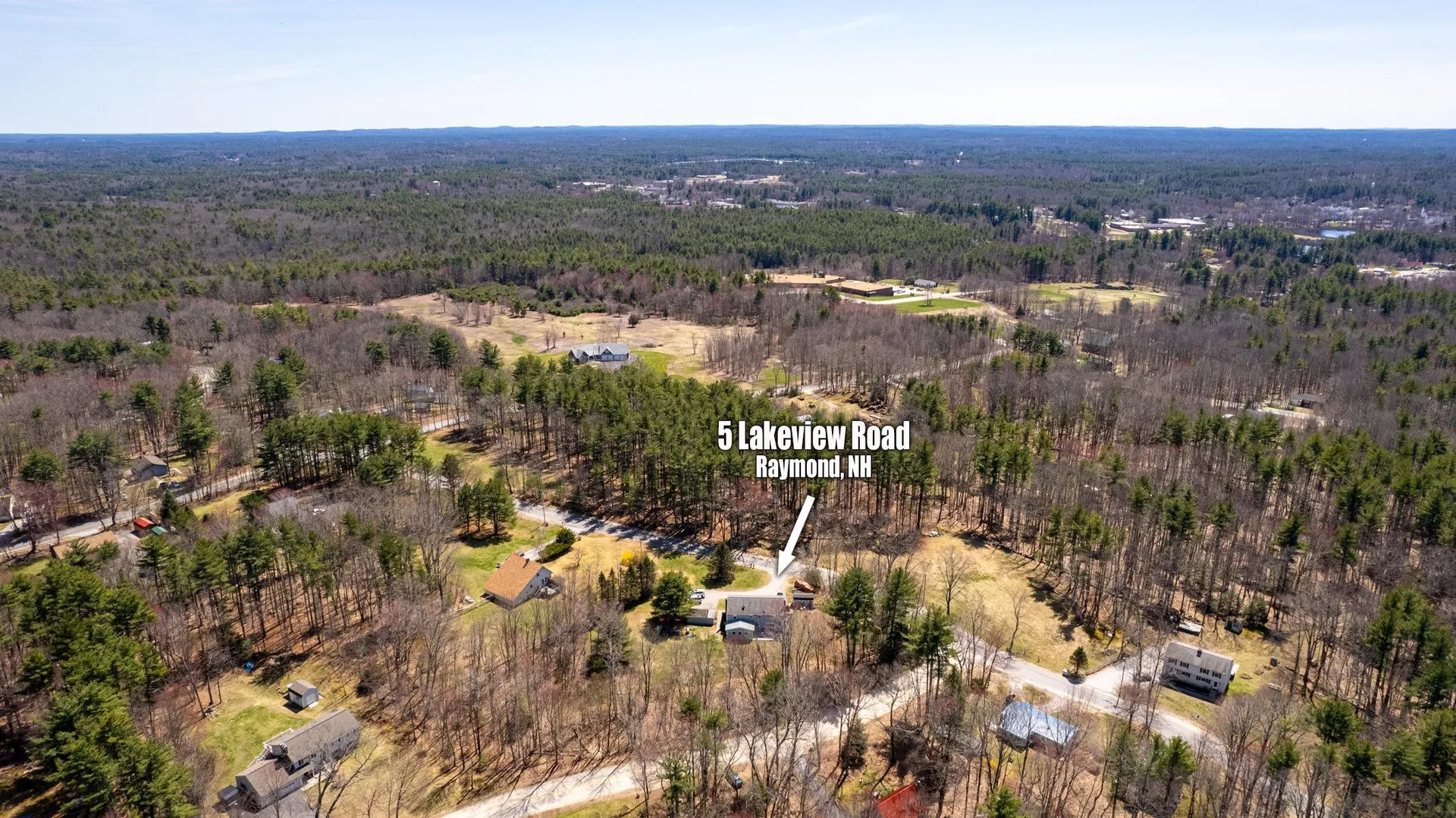 5 Lakeview Road Raymond NH 03077