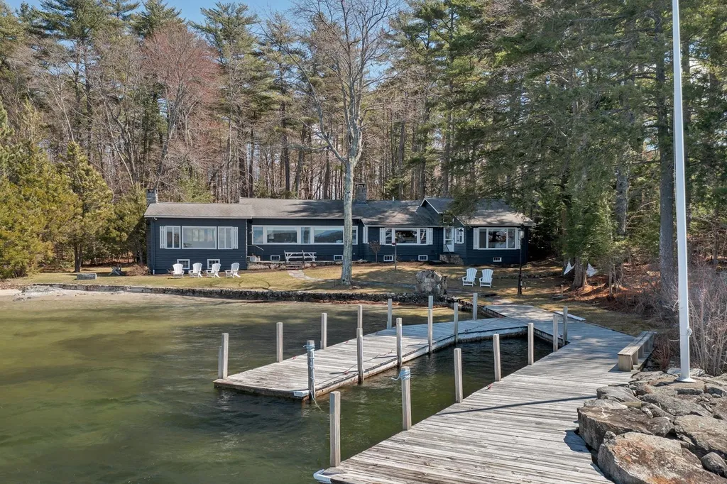 212 Springfield Point Road Wolfeboro NH 03894