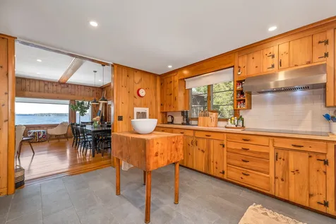 212 Springfield Point Road Wolfeboro NH 03894