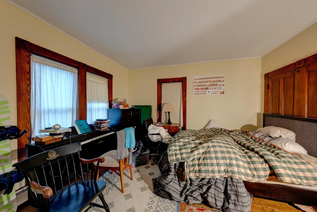 82 N Windsor Street Royalton VT 05068