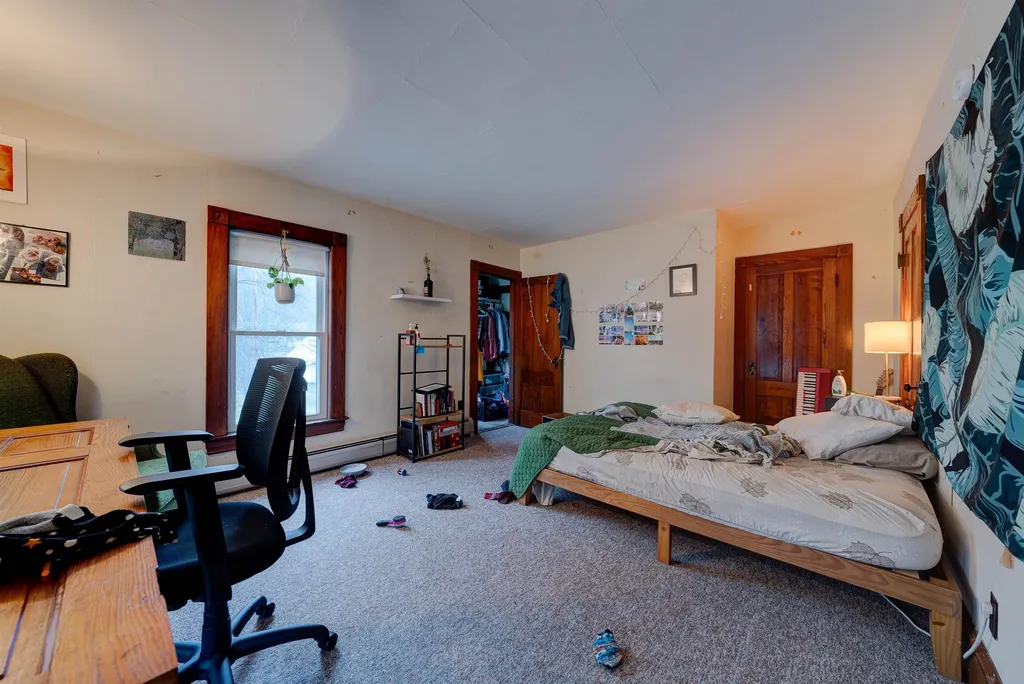 82 N Windsor Street Royalton VT 05068