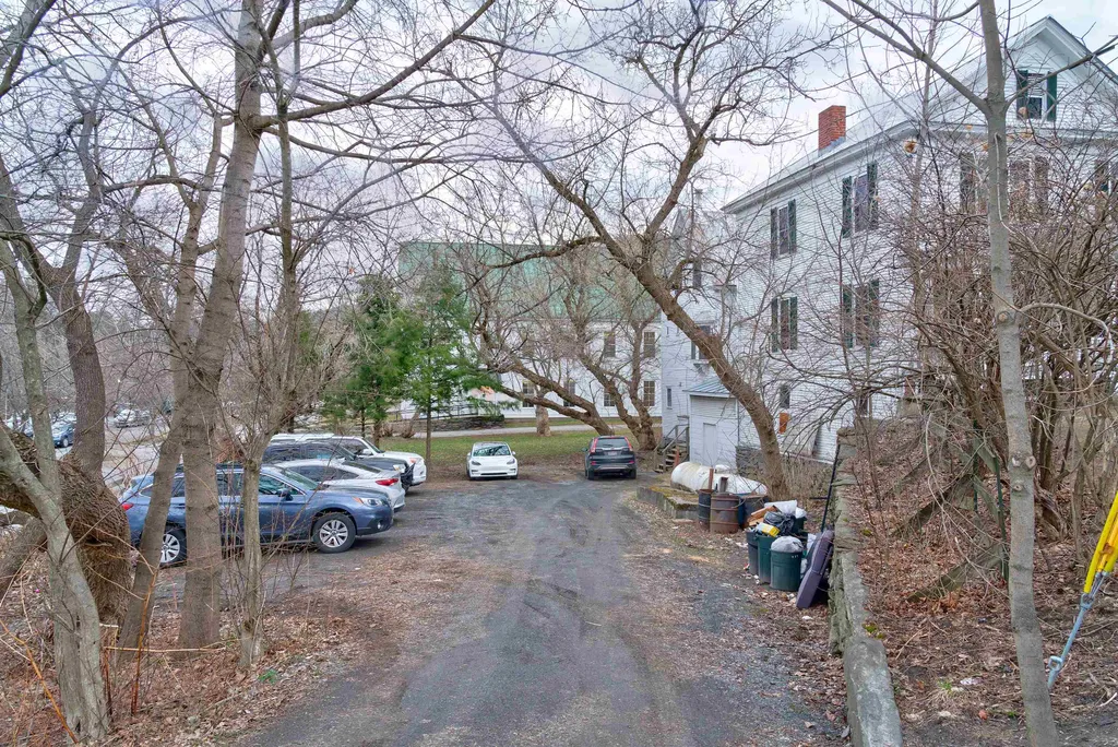 82 N Windsor Street Royalton VT 05068