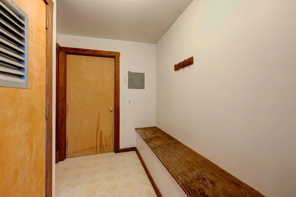 82 N Windsor Street Royalton VT 05068
