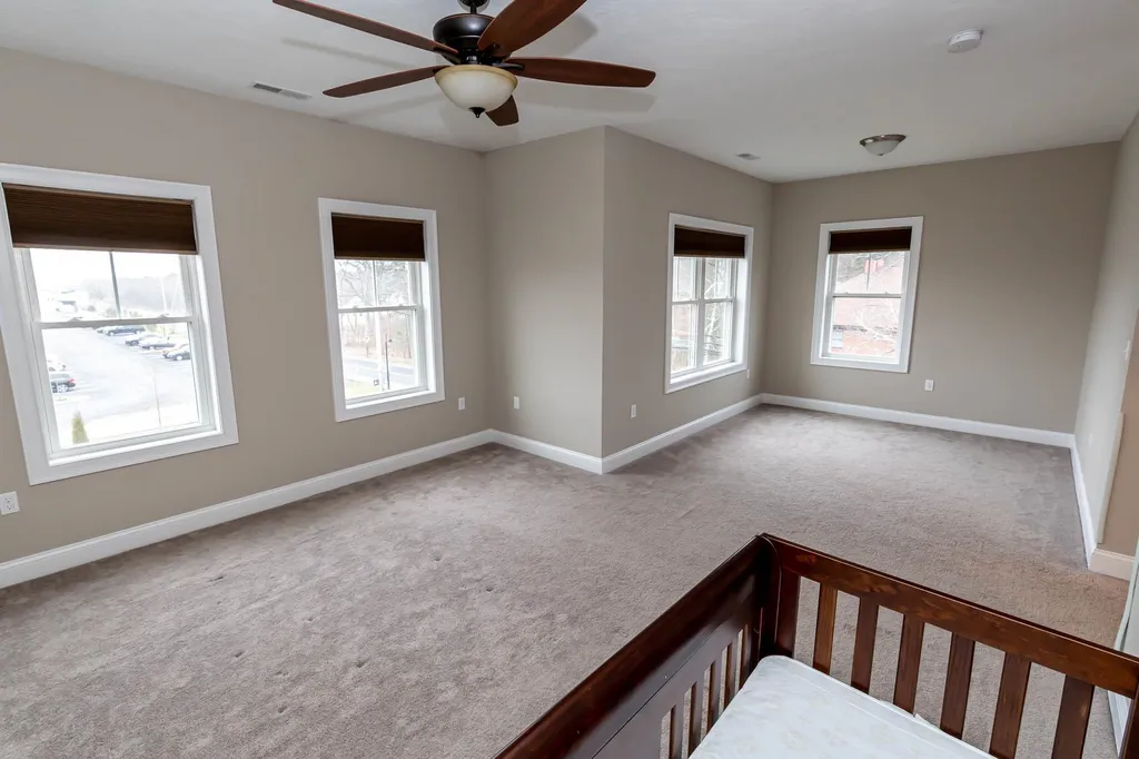 11 Montalcino Way Salem NH 03079