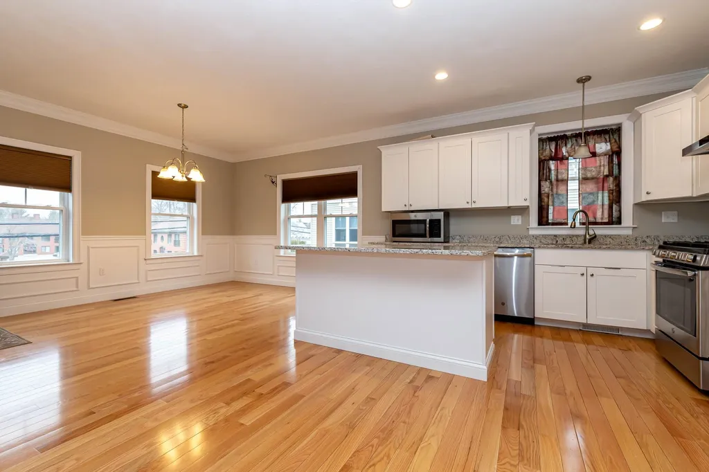 11 Montalcino Way Salem NH 03079