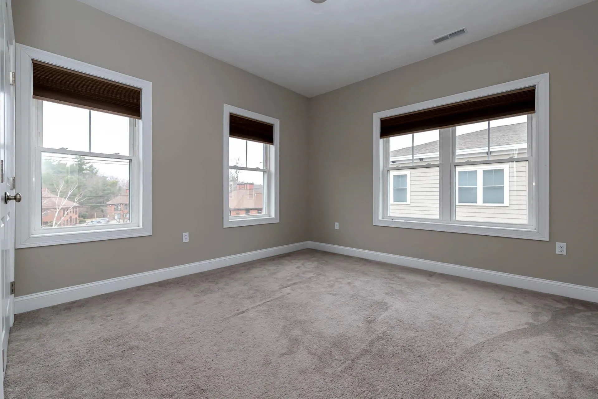11 Montalcino Way Salem NH 03079