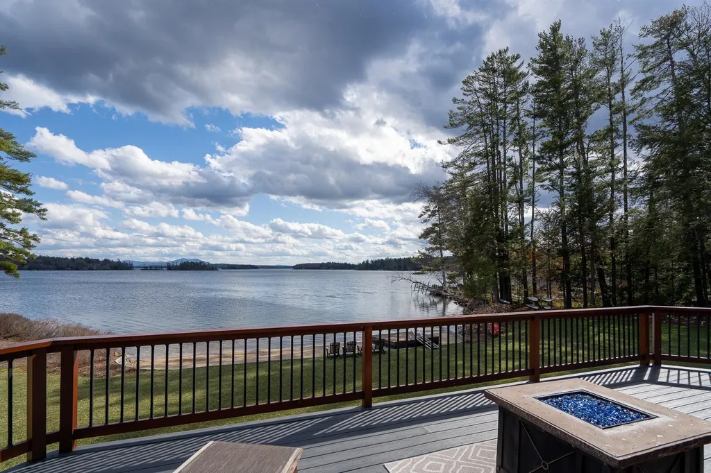 244 Krainewood Drive Moultonborough NH 03254