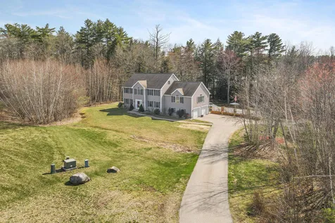 38 Long Meadow Farm Drive Epping NH 03042