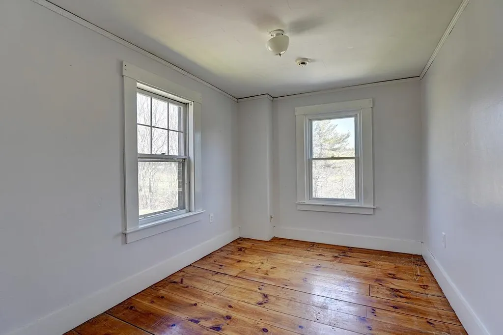 118 Piscataqua Bridge Road Madbury NH 03823