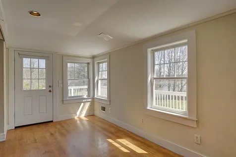 118 Piscataqua Bridge Road Madbury NH 03823