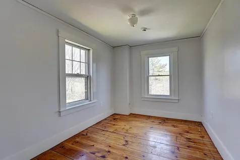 118 Piscataqua Bridge Road Madbury NH 03823