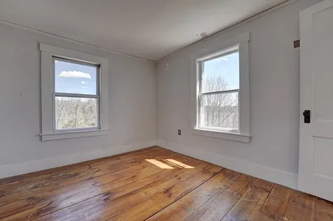 118 Piscataqua Bridge Road Madbury NH 03823
