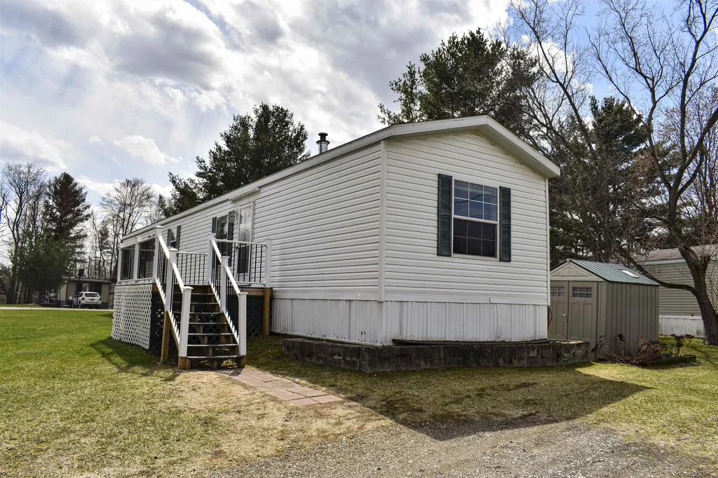 186 Lindale Circle Middlebury VT 05753