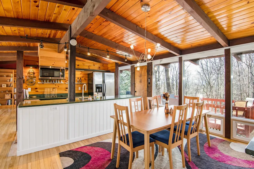 58 Potter Place Shelburne VT 05482