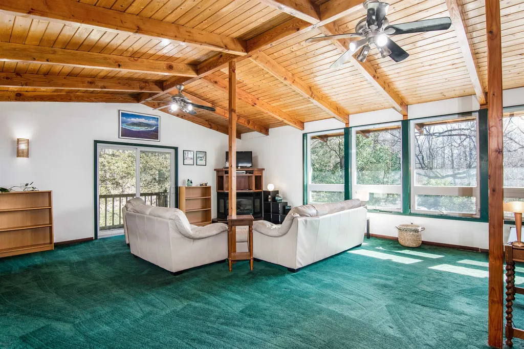58 Potter Place Shelburne VT 05482