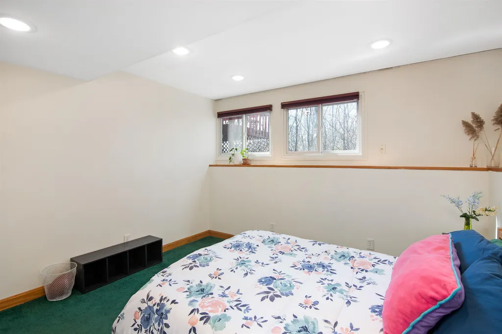 58 Potter Place Shelburne VT 05482