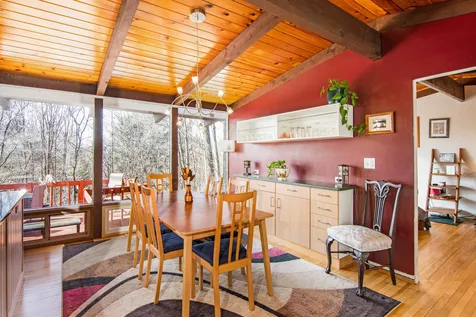 58 Potter Place Shelburne VT 05482