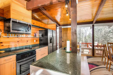 58 Potter Place Shelburne VT 05482