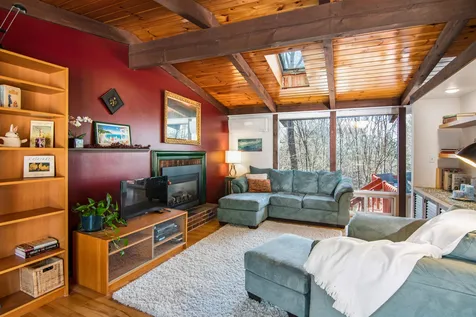 58 Potter Place Shelburne VT 05482