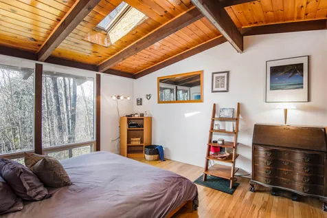 58 Potter Place Shelburne VT 05482