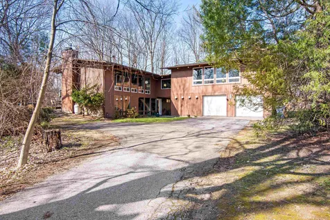 58 Potter Place Shelburne VT 05482