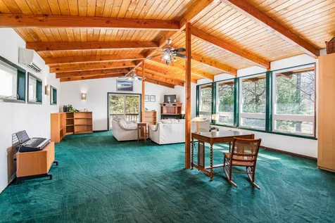 58 Potter Place Shelburne VT 05482
