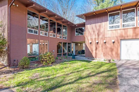 58 Potter Place Shelburne VT 05482