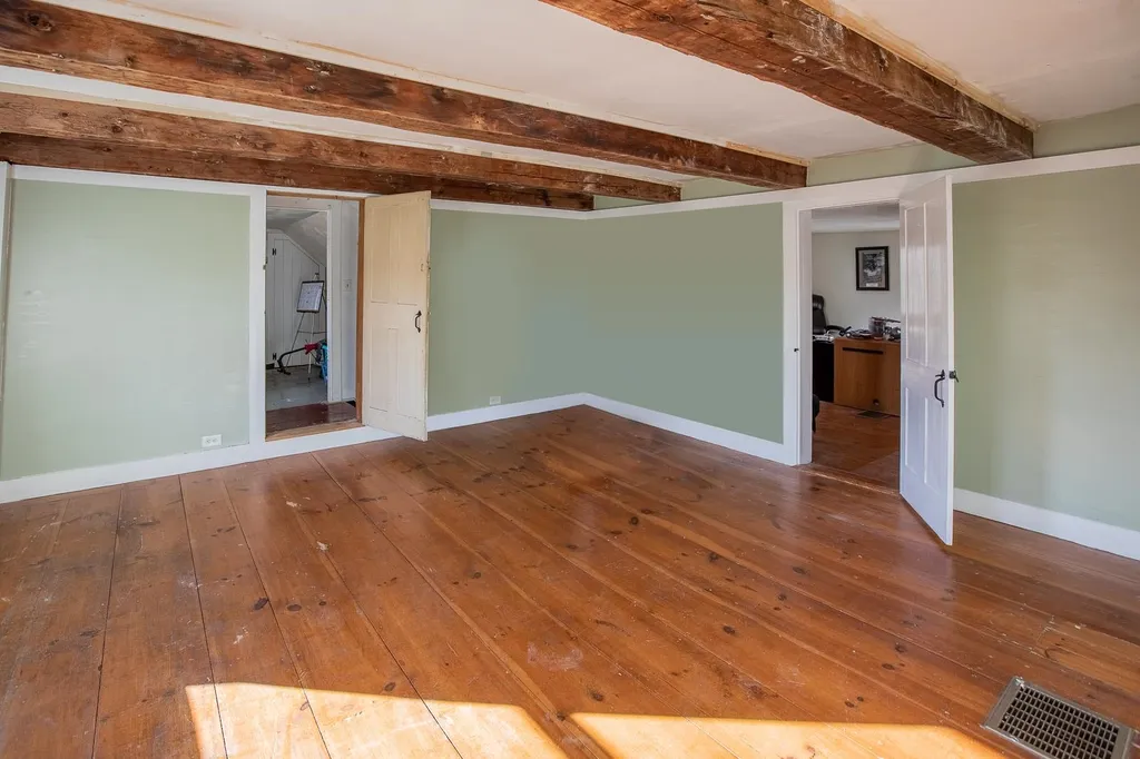 177 North Road Deerfield NH 03037