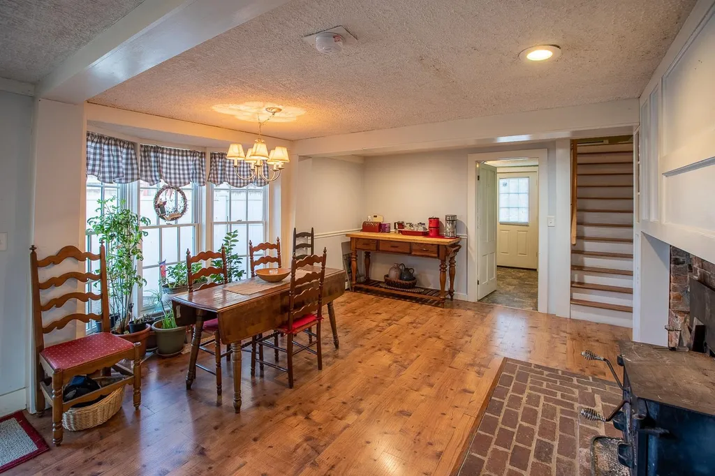 177 North Road Deerfield NH 03037