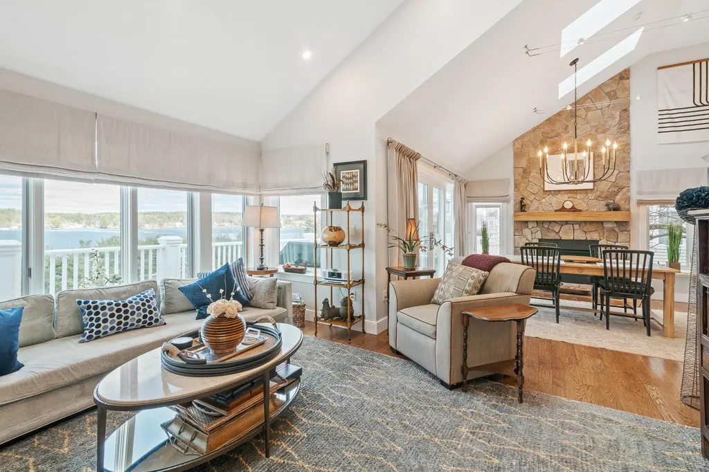 41 Prides Point Way Laconia NH 03246