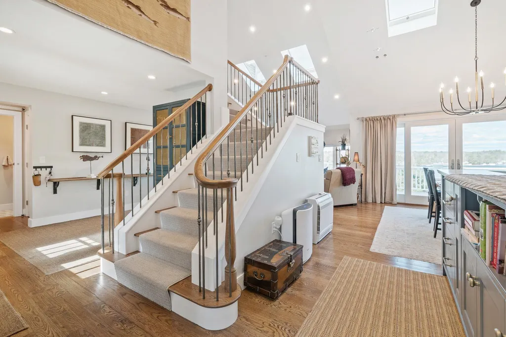 41 Prides Point Way Laconia NH 03246